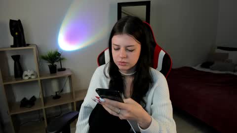 esteria online show from January 2025 05:42:02 AM