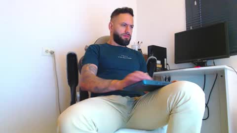 esteban online show from February 2026 02:06:01 PM