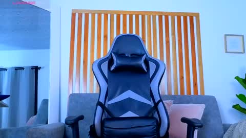 ESTEBAN online show from May 2026 01:21:01 AM