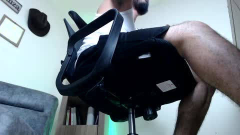 Esteban Fernandez online show from May 2026 03:17:01 PM