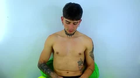 Esteban independent model online show from March 2025 05:43:02 PM