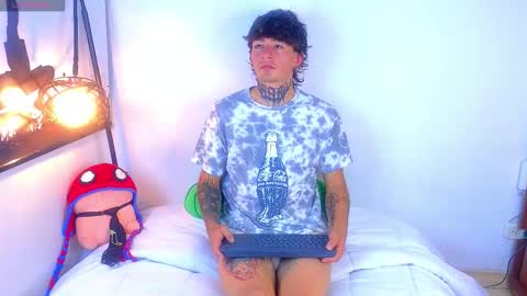 Esteban independent model online show from September 2025 10:04:02 AM