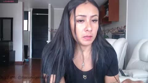 Snapshot of estefi1073162 chatting on February 2025 05:30:01 PM valeria online show from February 2025 05:30:01 PM