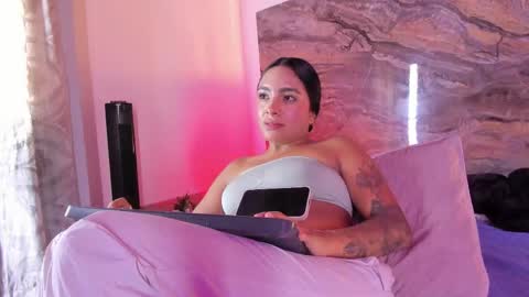 Stefy online show from April 2026 05:30:01 PM