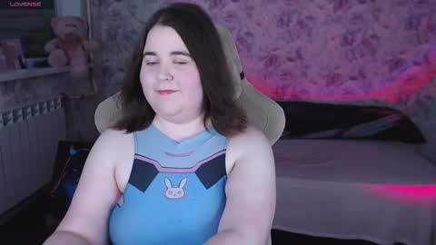 estelle_hicks online show from March 2026 06:53:01 PM