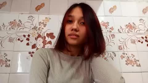 estellekirbo online show from February 2026 11:13:01 AM