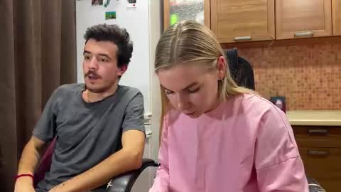 Snapshot of ester_vixen chatting on October 2025 07:03:01 PM Ester online show from October 2025 07:03:01 PM