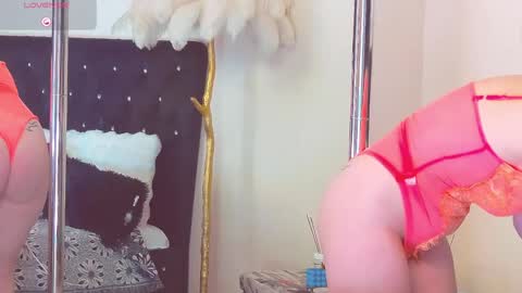 Snapshot of estheraa chatting on April 2026 04:21:02 AM Esthera online show from April 2026 04:21:02 AM