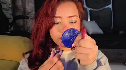 estrella05_ online show from September 2025 04:56:01 AM