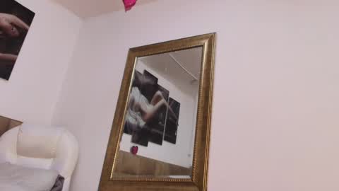 Estrella online show from February 2025 11:52:01 AM