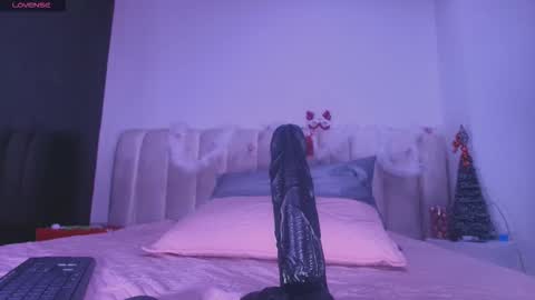 Estrella online show from December 2025 11:52:01 AM