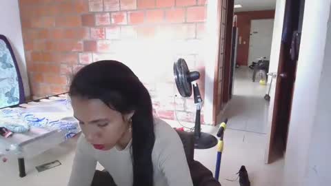 Snapshot of estrellaafugaz chatting on February 2025 01:59:01 PM Gobernante online show from February 2025 01:59:01 PM
