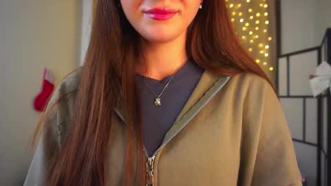 Snapshot of estrellabecnel chatting on December 2025 08:48:01 PM Anna online show from December 2025 08:48:01 PM