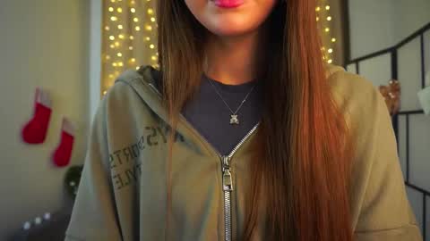 Anna  online show from December 2025 09:00:01 PM