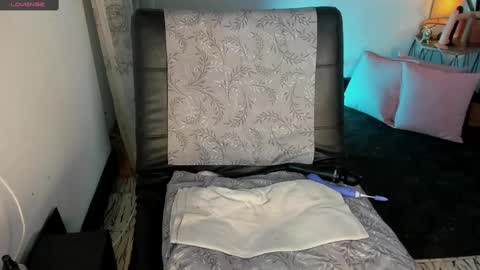 - E S T R E L L A  M I L F - online show from March 2025 04:30:02 AM