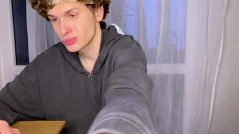 Alex online show from April 2026 04:49:01 PM