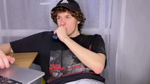Alex online show from May 2026 06:35:02 PM