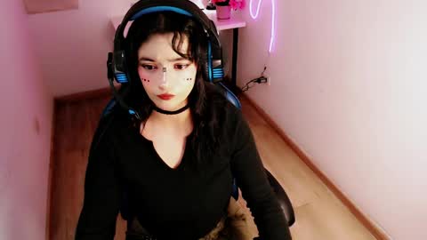 Snapshot of eternal_moonqs chatting on April 2026 09:59:01 PM Moon online show from April 2026 09:59:01 PM