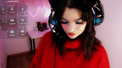 Snapshot of eternal_moonqs chatting on April 2026 01:12:02 AM Moon online show from April 2026 01:12:02 AM