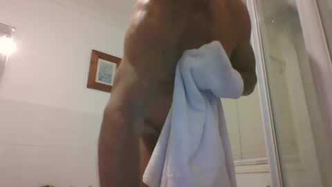 Snapshot of etextratestacle chatting on February 2025 05:21:01 PM ET online show from February 2025 05:21:01 PM