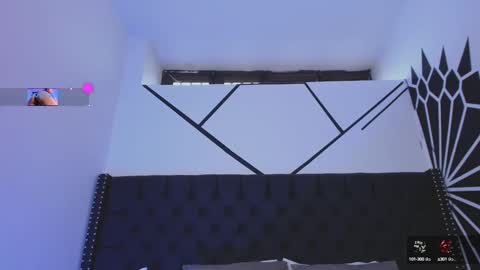 ethaancox online show from September 2025 08:20:02 PM