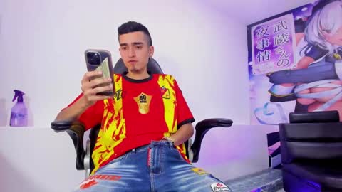 Snapshot of ethan_boy_ chatting on September 2025 11:21:01 PM Ethan online show from September 2025 11:21:01 PM