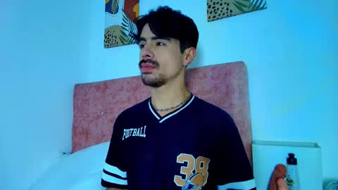 Snapshot of ethan_briggs chatting on January 2026 03:23:01 AM ethan online show from January 2026 03:23:01 AM