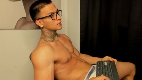 Ethan - Independent model online show from May 2026 08:50:02 PM