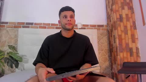 Snapshot of ethan_helmut chatting on January 2025 11:13:01 AM ethan helmut online show from January 2025 11:13:01 AM