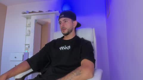 Snapshot of ethan_mullers1 chatting on January 2025 08:35:01 PM Ethan Muller online show from January 2025 08:35:01 PM