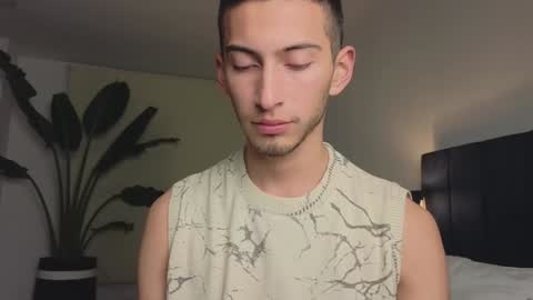 Snapshot of ethan_skiny_ chatting on January 2025 03:12:02 AM Joan online show from January 2025 03:12:02 AM