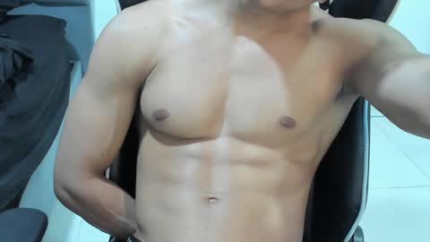 Snapshot of ethan_smitth1 chatting on February 2025 05:12:02 AM ethan_smitth1 online show from February 2025 05:12:02 AM
