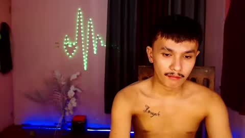 Snapshot of ethan_uwuxx chatting on December 2024 07:10:01 PM DAVE online show from December 2024 07:10:01 PM