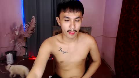 Snapshot of ethan_uwuxx chatting on January 2025 12:45:02 PM DAVE online show from January 2025 12:45:02 PM