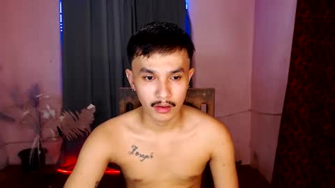 Snapshot of ethan_uwuxx chatting on January 2025 01:11:01 PM DAVE online show from January 2025 01:11:01 PM