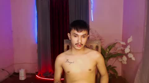 Snapshot of ethan_uwuxx chatting on February 2025 06:40:02 PM DAVE online show from February 2025 06:40:02 PM