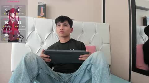 Ethan online show from September 2025 08:31:01 PM