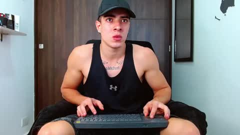 ethangreey1 online show from March 2025 03:23:02 PM