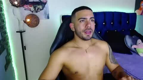 Ethan online show from May 2026 09:44:02 PM