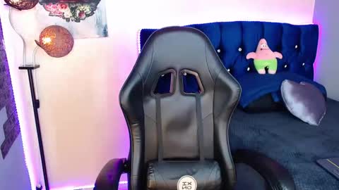Ethan online show from May 2026 07:45:02 PM