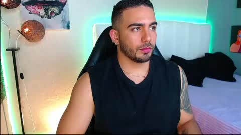 Ethan online show from May 2026 09:00:01 PM