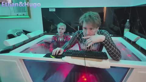 Hugo and Ethan online show from April 2026 03:31:02 AM