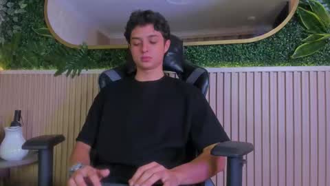 ethanlowell online show from February 2026 05:55:01 AM