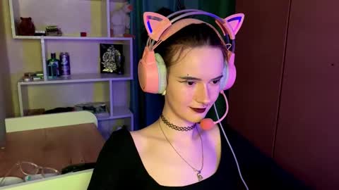 Snapshot of eunabiddlecome chatting on February 2026 11:09:01 AM Kate online show from February 2026 11:09:01 AM