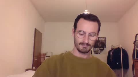 Andrea online show from November 2025 06:18:01 PM