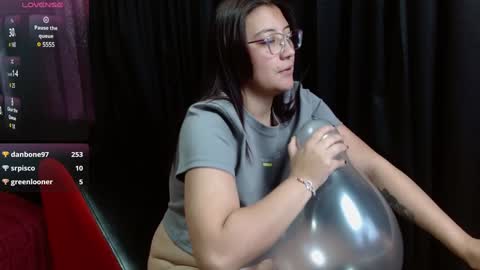 Snapshot of eva_camx chatting on December 2024 04:47:02 PM Eva online show from December 2024 04:47:02 PM