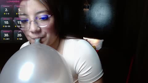 Snapshot of eva_camx chatting on December 2024 02:01:02 PM Eva online show from December 2024 02:01:02 PM