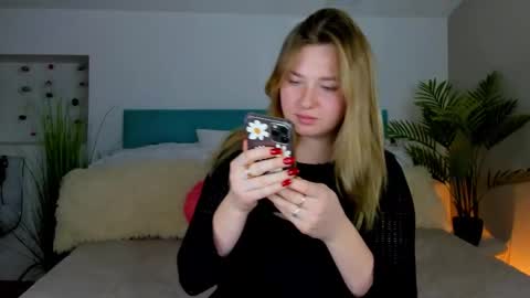 Snapshot of eva_crazy_ chatting on January 2026 01:36:01 PM Eva online show from January 2026 01:36:01 PM