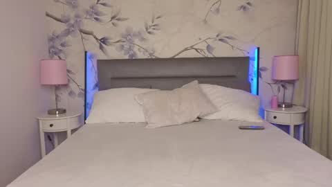 Snapshot of eva_crazy_ chatting on April 2026 12:42:01 PM Eva online show from April 2026 12:42:01 PM