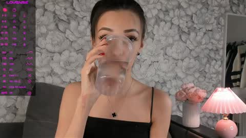 Eva online show from December 2024 07:52:02 PM